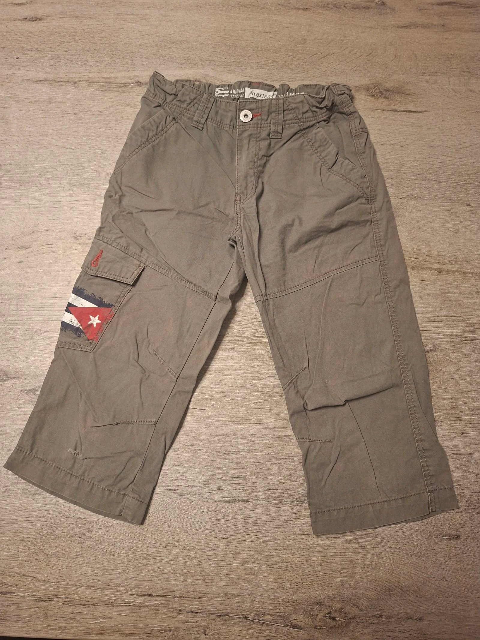 🌷F4-08🌷Pantalón 3/4 cargo para niño EN EXTENSO – Talla 10 años (131-143 cm) – Estilo aventurero y cómodo🌷 – photo 2